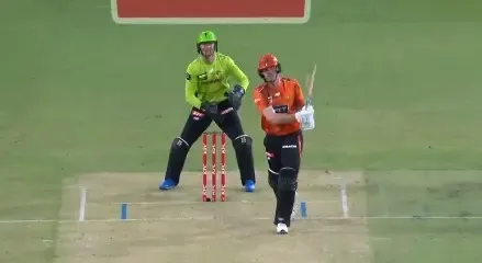 बीबीएल: एश्टन टर्नर रहे दुर्भाग्यशाली, 99 रन पर नाबाद लौटे 