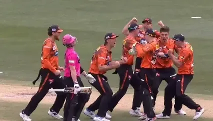 क्या बीबीएल फाइनल में सिडनी सिक्सर्स ने पर्थ स्कॉर्चर्स को 133 रन का लक्ष्य दिया?