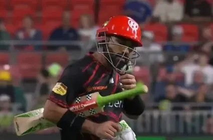 क्या मोहम्मद रिजवान की धीमी बल्लेबाजी ने उन्हें शर्मिदा किया?