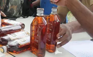 बेडरोल कंपार्टमेंट से हो रही थी झारखंड से बिहार शराब तस्करी, बोकारो में आरपीएफ ने किया भंडाफोड़