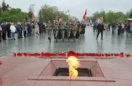 Belarus marks 81st Victory Day with parades and ceremonies across Minsk, Gomel