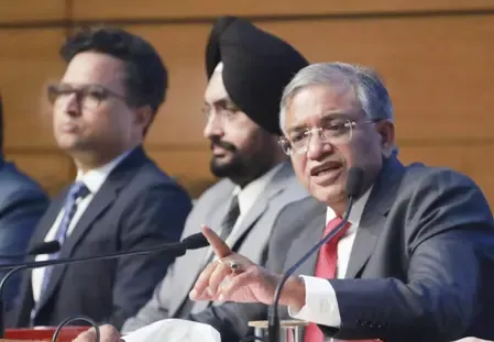बंगाल और देश के अन्य राज्यों में एसआईआर पर जल्द लेंगे निर्णय : ज्ञानेश कुमार