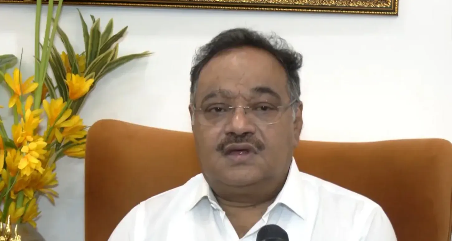 बंगाल BJP अध्यक्ष समिक भट्टाचार्य का TMC पर हमला: 'भ्रष्टाचार में डूबी, विचारधारा खत्म'