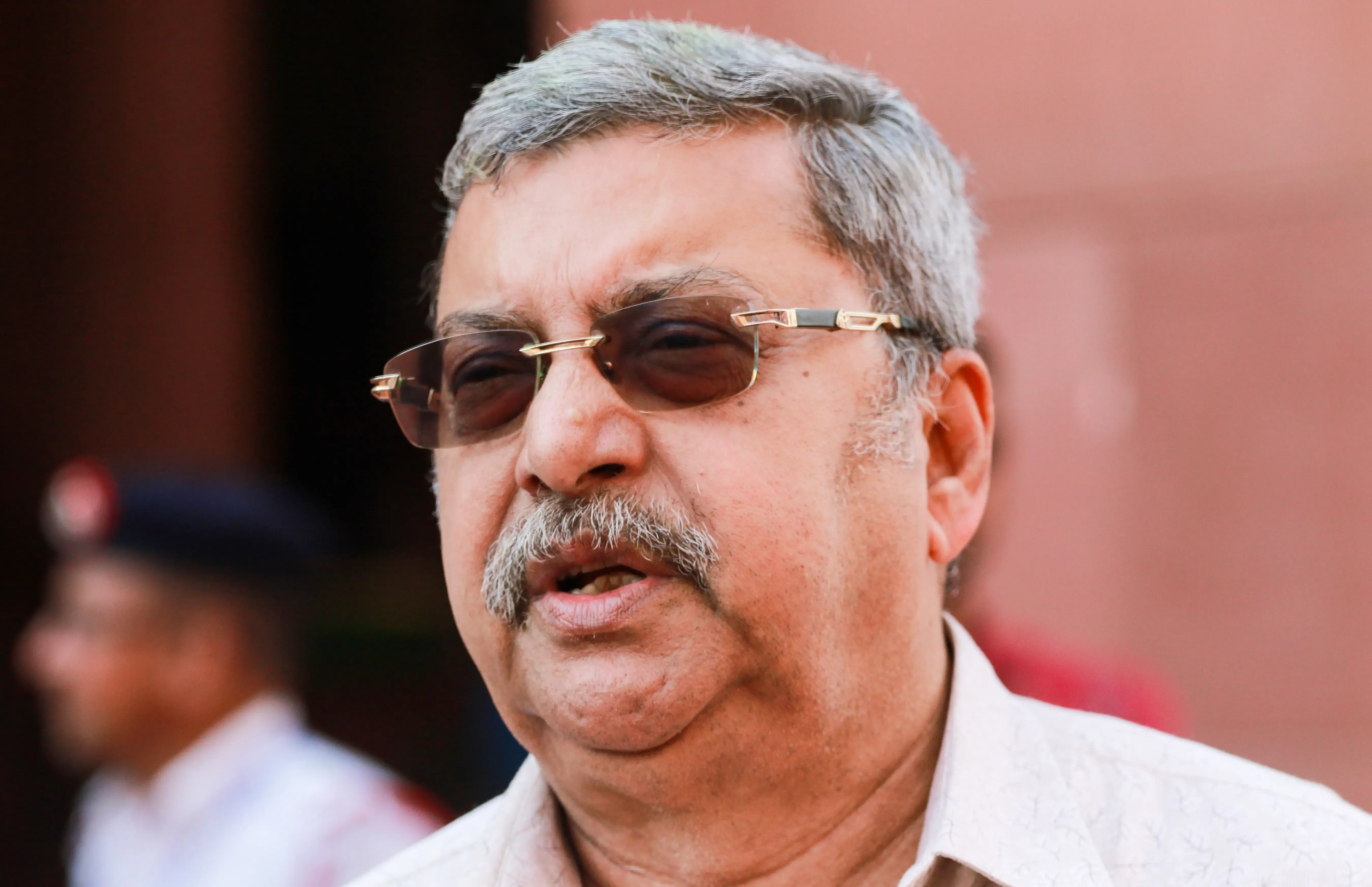 बंगाल चुनाव: कल्याण बनर्जी ने आयोग के फैसले को चुनौती देने के लिए हाईकोर्ट में याचिका दायर की