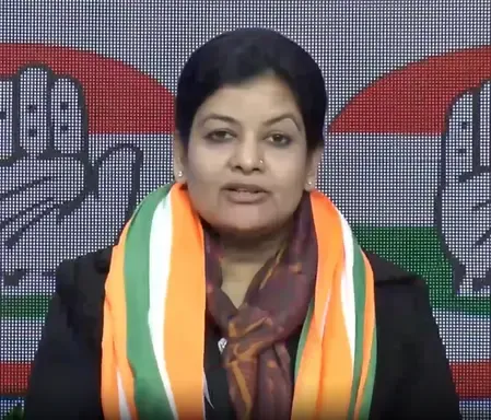 बंगाल चुनाव से पहले टीएमसी को बड़ा झटका, सांसद मौसम नूर ने पार्टी छोड़कर कांग्रेस में की वापसी