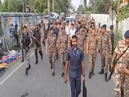 CRPF DG G.P. Singh Leads Route March in Diamond Harbour Before Phase-2 Bengal Polls