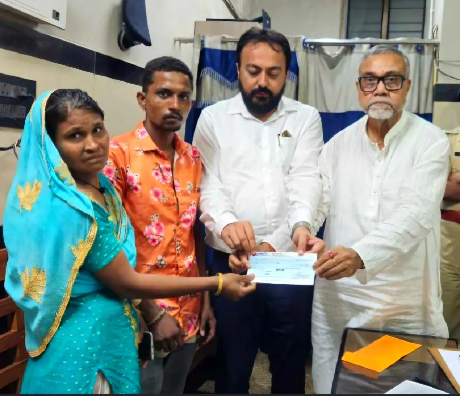 Kolkata child death: Bengal govt gives ₹4 lakh ex gratia after lamp post light falls on 6-year-old