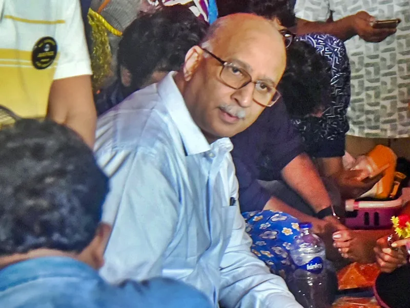 Should Bengal Govt Ensure Development Work Continues Amid SIR Exercise?