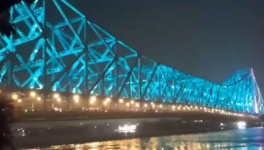 Howrah Bridge gets dynamic lighting: 3,825 luminaires light up Kolkata icon
