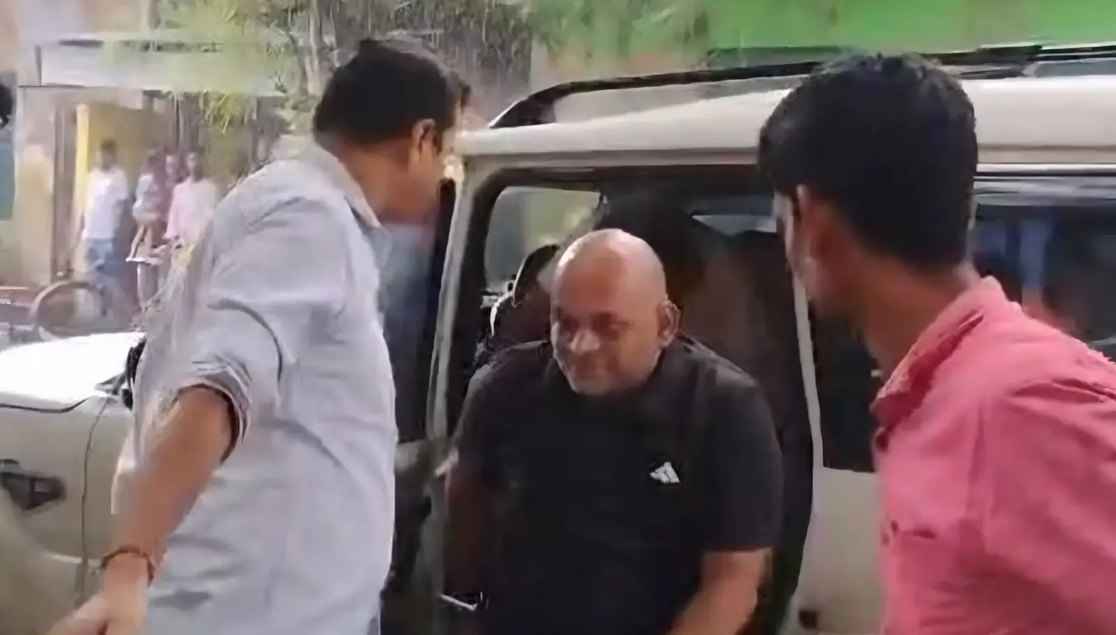 Bengal: Imran Khan, nephew of ex-Trinamool councillor Zahid Khan, arrested from Bihar