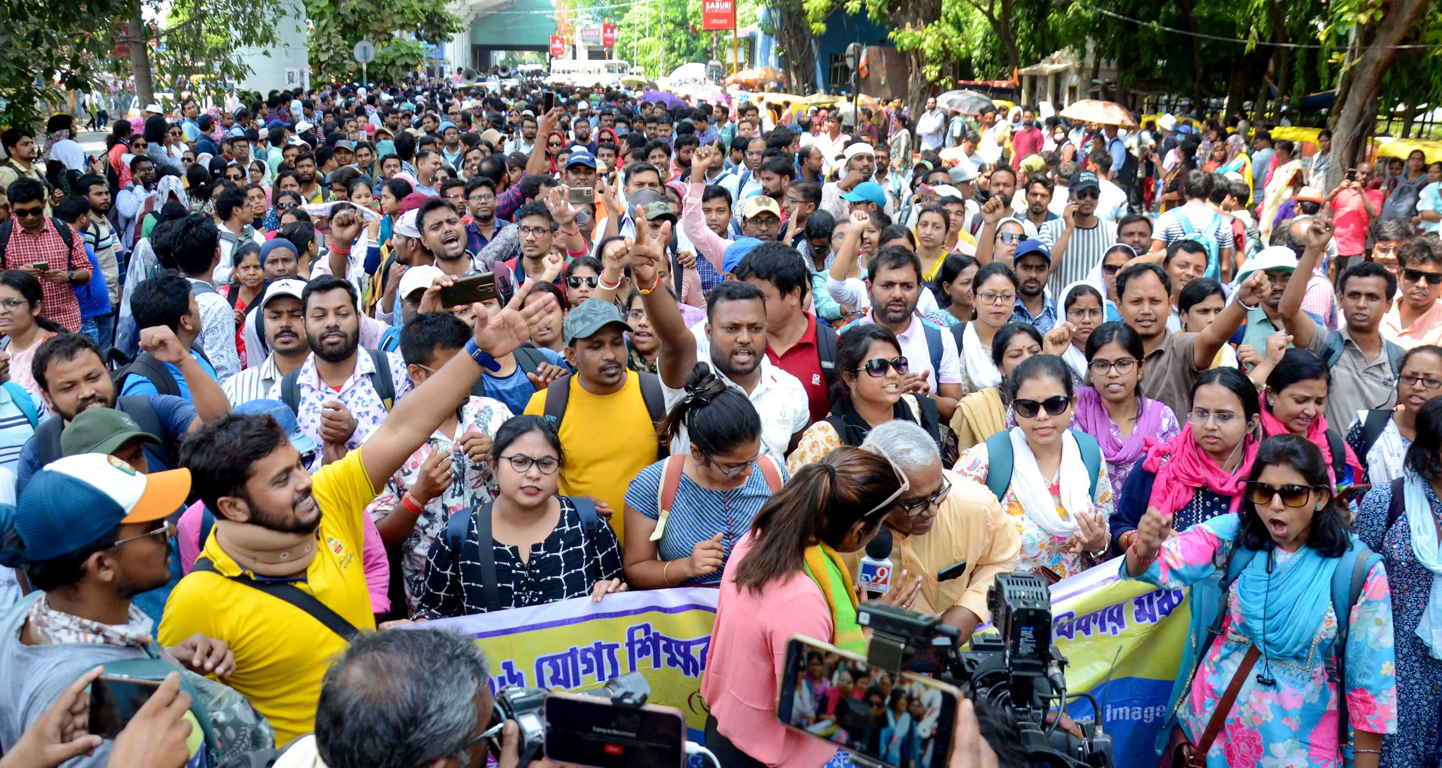Bengal: School Job Losers Cancel 'March to State Secretariat' Planned for April 21