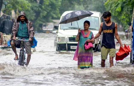 Kolkata waterlogged as red alert issued for South Bengal amid low-pressure threat