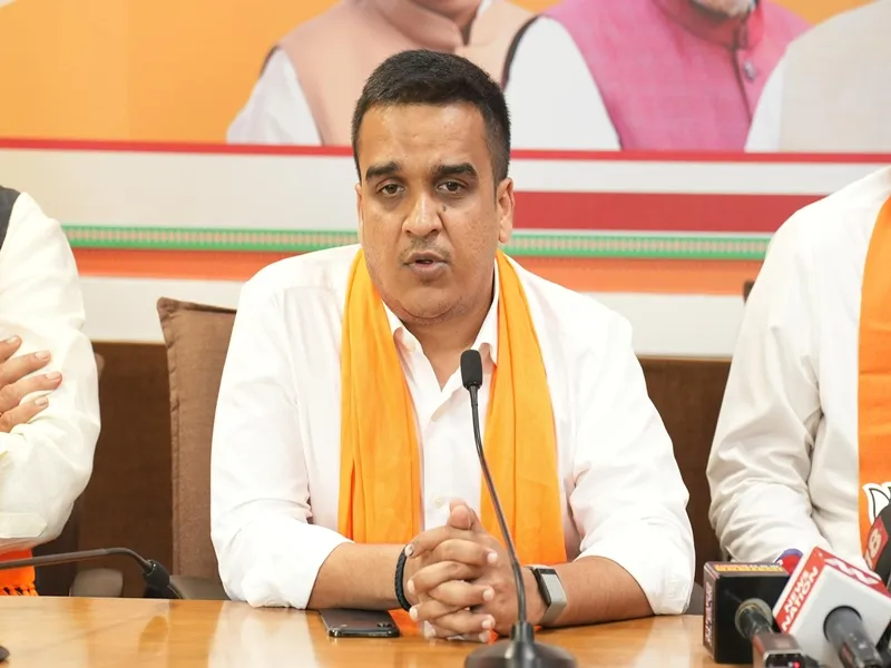 BJP leads 200+ seats in Bengal; Sanghavi says 'jungle raj' era over