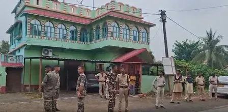 Bengal Police arrest land official over links with absconding quarry owner Tulu Mondal