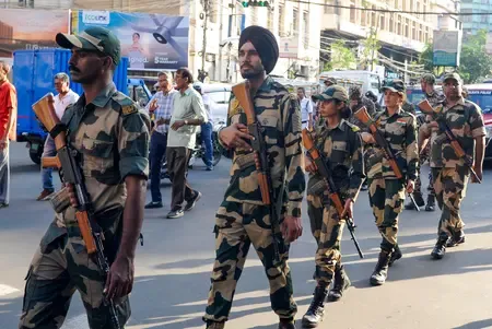 Kolkata Police Constable Suspended for Alleged Voter Influence in Postal Ballot