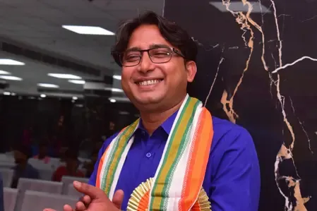 Trinamool's Bayron Biswas Admits to Betraying Congress and Adhir Chowdhury