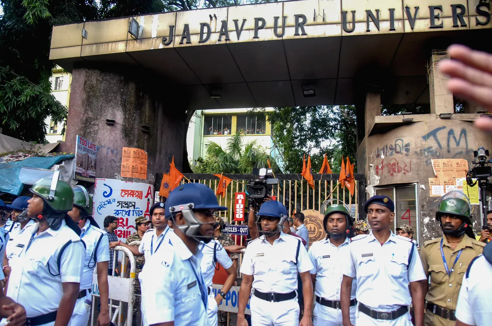 Jadavpur University clashes: ACP visits campus to probe graffiti, student violence
