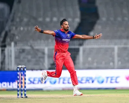 Bengal T20 League: Shahbaz, Karan shine as Rarh Tigers, Siliguri Strikers win