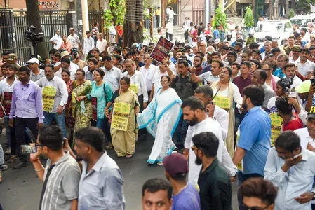 TMC rebel MLAs seize party office in Kolkata, lock out loyalists