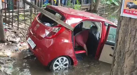 Kolkata woman drowns after car plunges into Keshtopur pond during solo drive practice