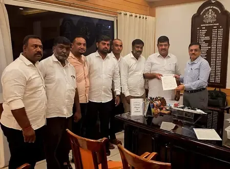 गणेश चतुर्थी विवाद: कांग्रेस ने डीजीपी को लिखा पत्र, BJP के R. अशोक और प्रताप सिम्हा पर तनाव फैलाने का आरोप