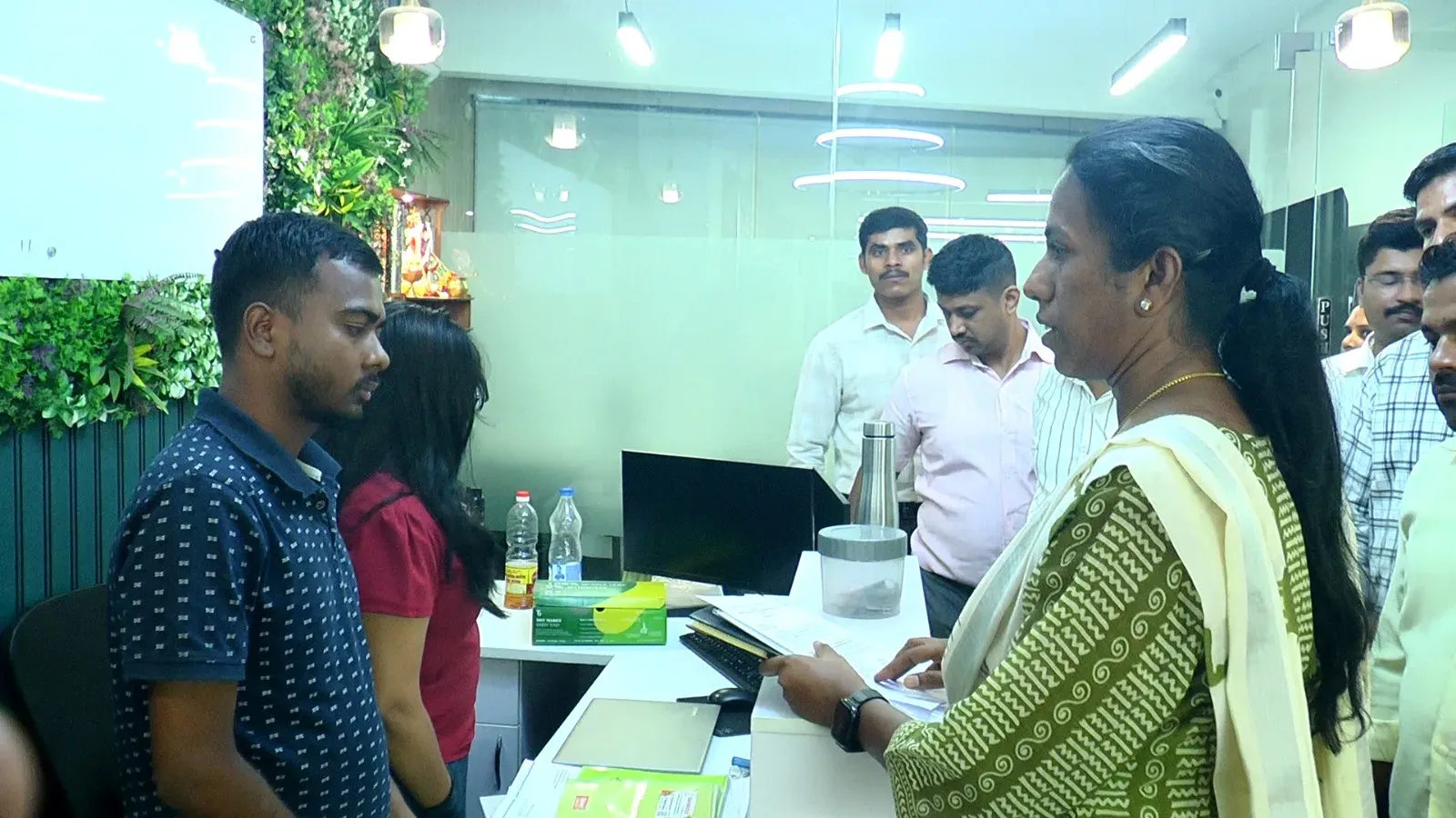 बेंगलुरु में QuickBooks के नाम पर नकली कॉल सेंटर का भंडाफोड़, अमेरिकी नागरिकों से करोड़ों की ठगी