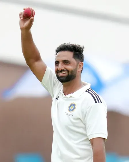 औकिब नबी का टेस्ट डेब्यू: 'बेंगलुरु नहीं, श्रीलंका जाना है' — J&K के पहले टेस्ट क्रिकेटर की अविश्वसनीय कहानी