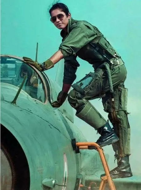 क्या बिहार की बेटी भावना कंठ बनीं पहली महिला फाइटर पायलट?