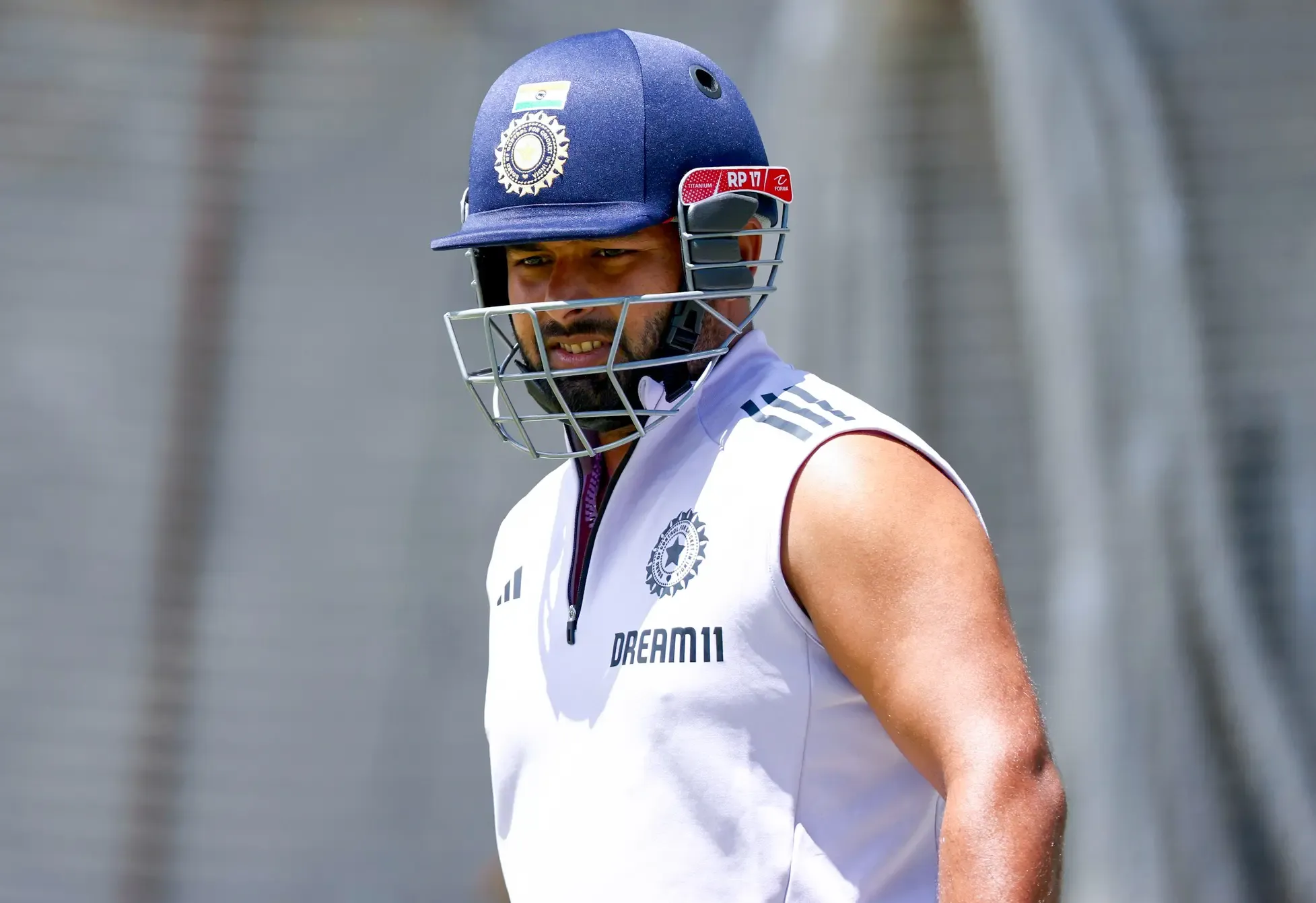 BGT: Gavaskar's Crucial Tip for Pant - 'Honor the Initial Half Hour...'