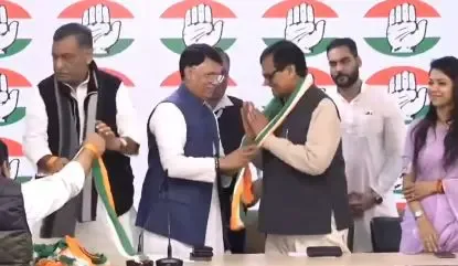 Bhagirath Manjhi, son of 'mountain man', joins Congress; 6 more leaders inducted