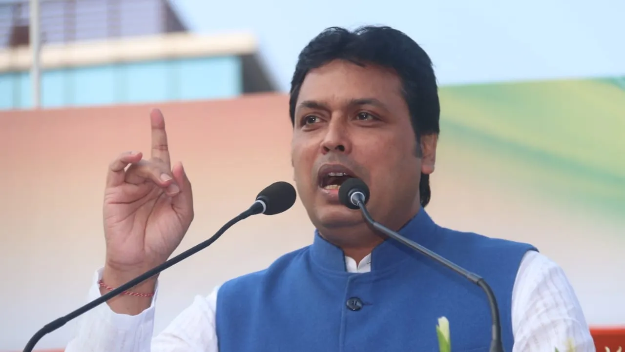 क्या त्रिपुरा के भाजपा सांसद बिप्लब देब ने टीएमसी प्रमुख ममता बनर्जी पर हमला किया?