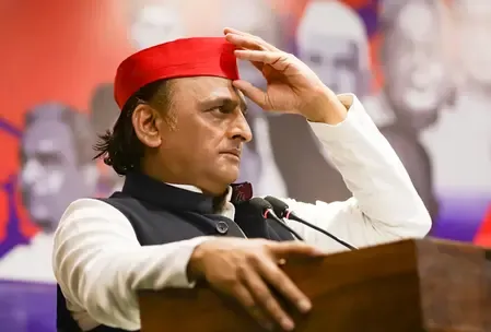 भाजपाई जाएंगे तो महंगाई जाएगी: अखिलेश यादव