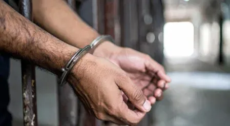 दिल्ली: भारत-इंग्लैंड क्रिकेट मैच पर ऑनलाइन सट्टेबाजी रैकेट का भंडाफोड़, 5 गिरफ्तार, 28 मोबाइल जब्त
