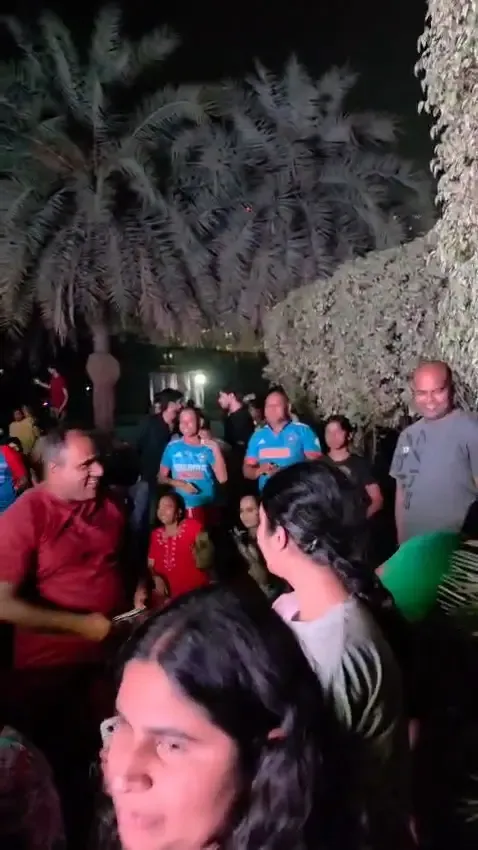 नोएडा और ग्रेटर नोएडा में भारत की जीत का जश्न, सोसायटियों में धूमधाम के साथ मनाया गया फाइनल मैच