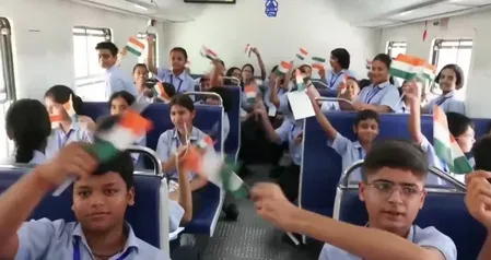 'भारत की पहली प्रदूषणमुक्त ट्रेन का सफर गर्व की बात'; 'नमो ग्रीन ट्रेन' में सवार छात्रों ने साझा किया उत्साह 