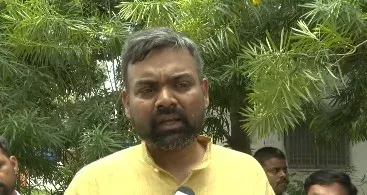 भरत तिवारी एनकाउंटर पर BJP प्रवक्ता गुरु प्रकाश बोले — जाति का रंग देना गलत, जांच का इंतजार करें
