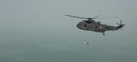 DRDO और भारतीय नौसेना ने NASM-SR मिसाइल का हेलीकॉप्टर से पहला सफल परीक्षण किया, एक साथ दागी गईं दो मिसाइलें
