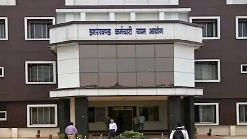 जेएसएससी पेपर लीक मामला: सीआईडी ने नामकुम कार्यालय में दस्तावेज खंगाले, सचिव सुधीर गुप्ता से पूछताछ