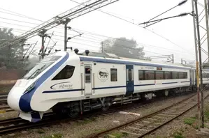 भारतीय रेलवे की नई पहल, अब वंदे भारत ट्रेनों में मिलेगा स्थानीय खाने का स्वाद : अश्विनी वैष्णव