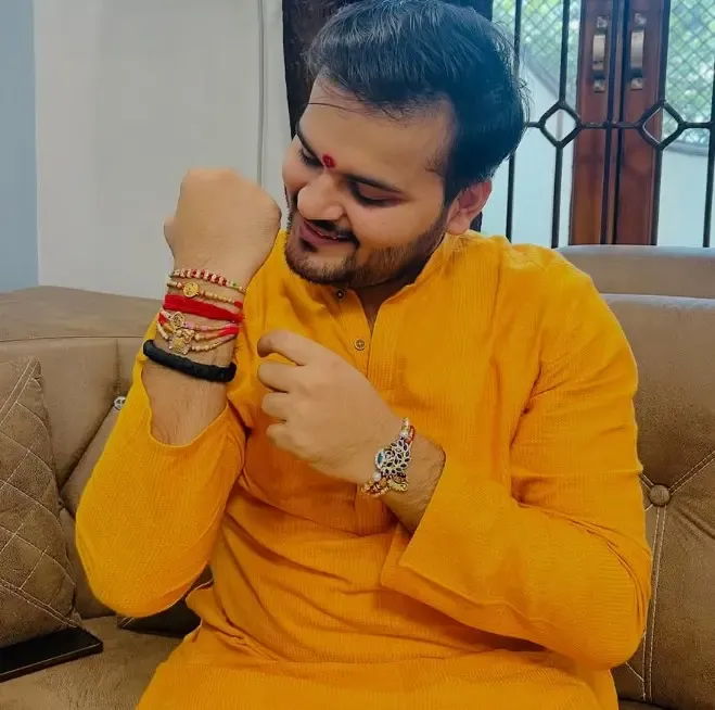 क्या भोजपुरी दर्शकों को कल्लू का तोहफा मिलेगा? नया गाना 'सरसों के साग' जल्द होगा जारी