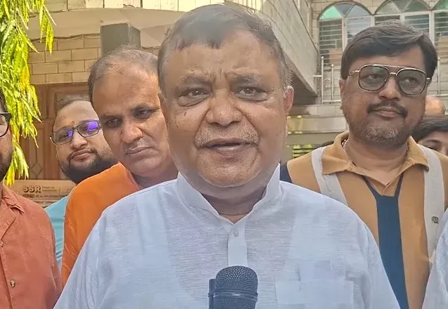 भोजशाला फैसले पर सियासी संग्राम: भाजपा बोली 'ऐतिहासिक न्याय', कांग्रेस ने जताई विवाद बढ़ने की आशंका