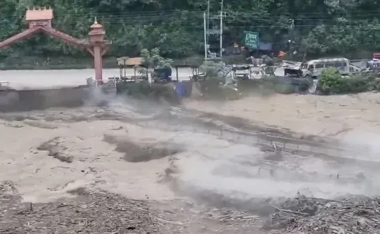 भोटेकोशी फ्लैश फ्लड: नेपाल के PM बालेंद्र शाह ने बुलाई उच्चस्तरीय बैठक, राहत-बचाव को लेकर सख्त निर्देश