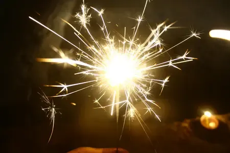 भुवनेश्वर: बारामुंडा पटाखा बाजार में दीपावली की रौनक