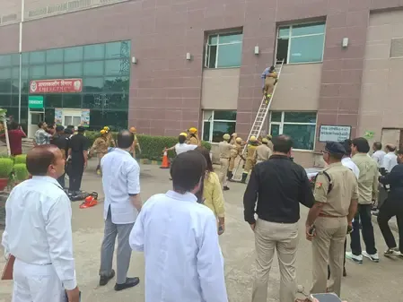 ग्रेटर नोएडा: भूकंप और औद्योगिक आपदा से निपटने को लेकर 5 जगहों में मॉक ड्रिल