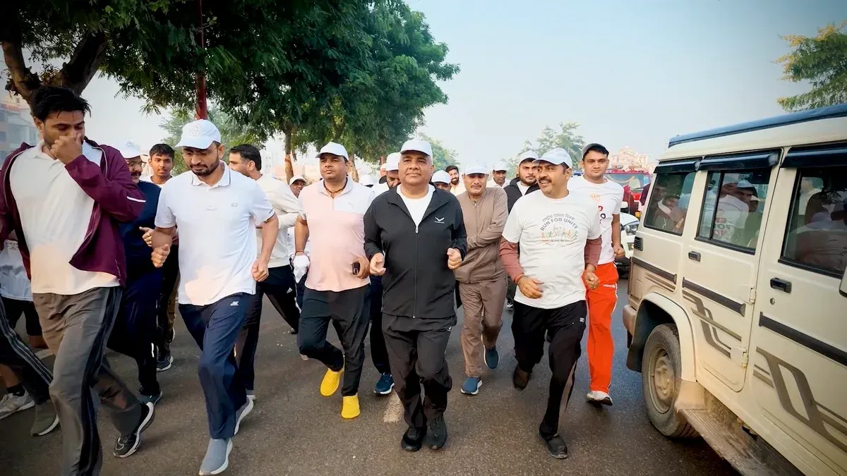 Bhupender Yadav joins Run for Unity in Bhiwadi on Patel Jayanti