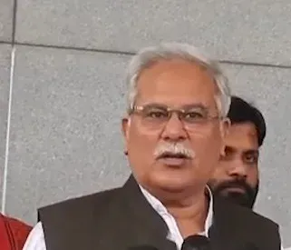 पूर्व सीएम भूपेश बघेल का धीरेंद्र कृष्ण शास्त्री पर तंज, कहा-साधु का वेश धरकर कह रहे लग रहा है डर 