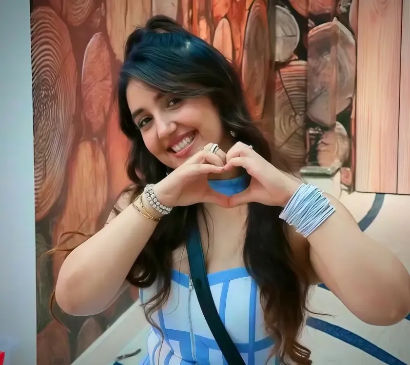 क्या 'बिग बॉस 19' से बेघर होने पर अशनूर कौर टूटीं?