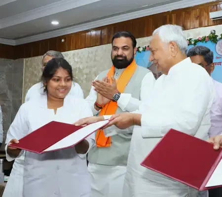 बिहार : 7468 एएनएम को नियुक्ति पत्र, सीएम नीतीश ने निष्ठा से काम करने की जताई उम्मीद
