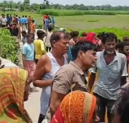 अररिया ट्रैक्टर हादसा: धान रोपाई को जा रही तीन महिला मजदूरों की मौत, दर्जन भर घायल