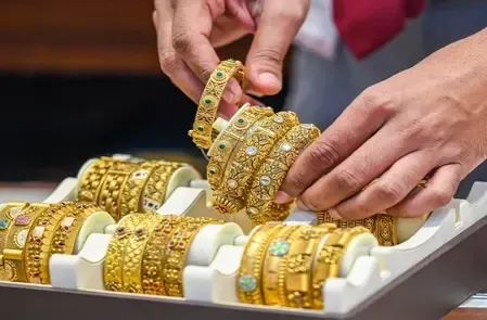 Daring Daylight Heist in Patna: Robbers Steal Gold Worth Rs 4 Lakh